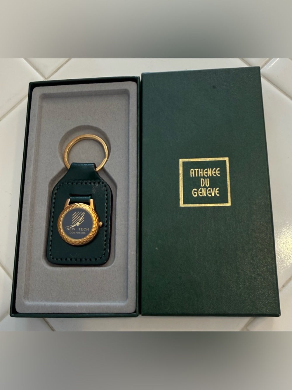 Vintage Authenee Du Geneve Keychain Watch